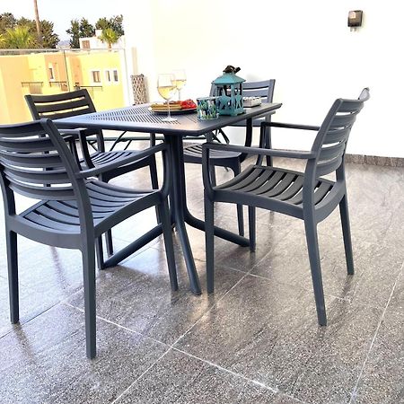 Ev Zin - Modern, Cozy, 1 Bed, Pool, 2 Balconies, A105 Apartment Paphos Exterior photo